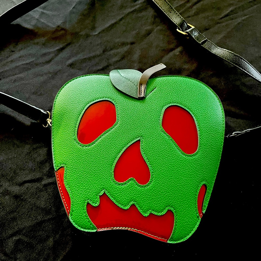 Poison apple purse